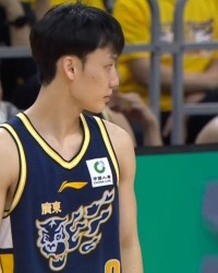 开云-京粤G3生死战前！广东青训惨遭北京首钢大屠杀，男篮国青控卫低迷